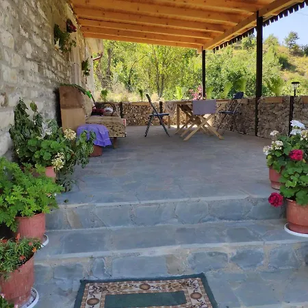 Σπίτι διακοπών Stone House Kelcyre