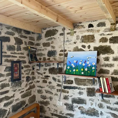 Stone House Semesterbostad *