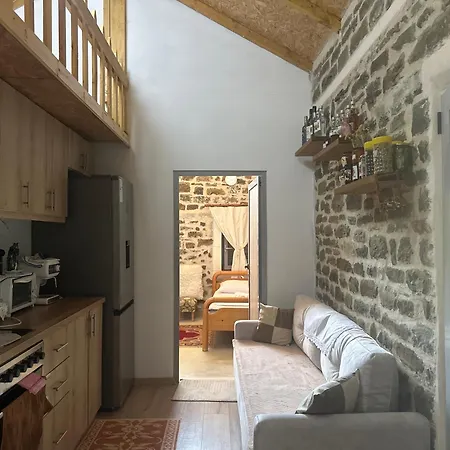 度假居 Stone House Kelcyre