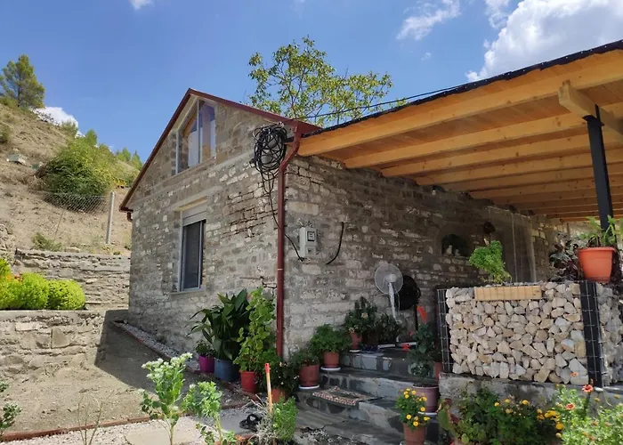 度假居 Stone House *